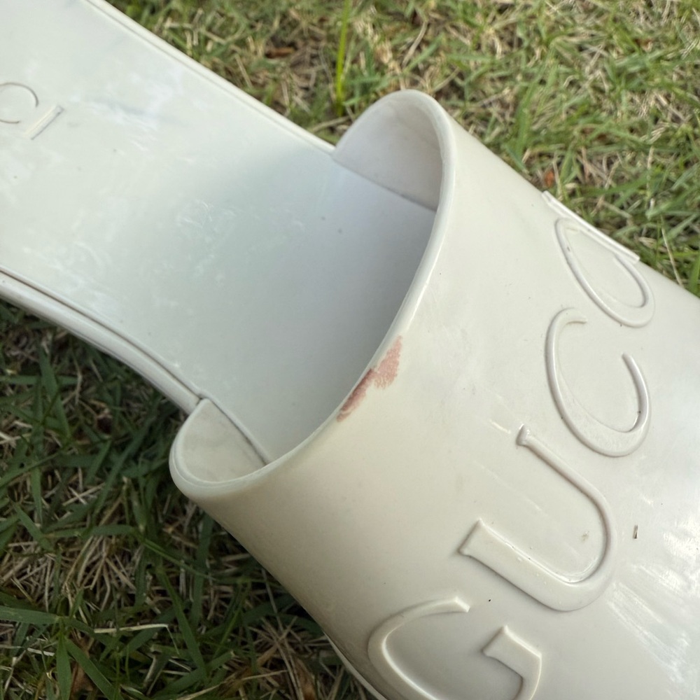 Women's GUCCI white Glossy Rubber Block Heel Slide Jelly Sandals Sz EU 40 - Picture 5 of 13